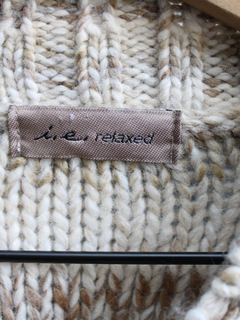 IE Relaxed Chunky Knit Marled Knit Button Cardigan Sweater Wool Blend Small NWT - Picture 3 of 5